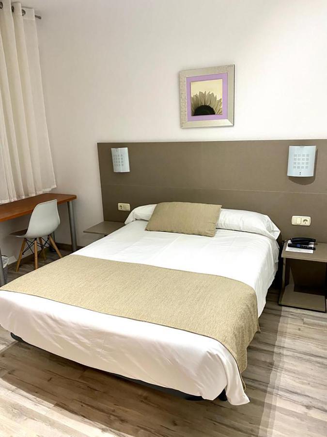 Pension Residencia Fornos Santiago de Compostela Ngoại thất bức ảnh